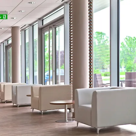 Campanile Centrum Отель 3*