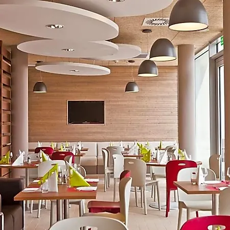 Campanile Centrum Отель 3*
