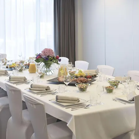Campanile Centrum 3* Вроцлав