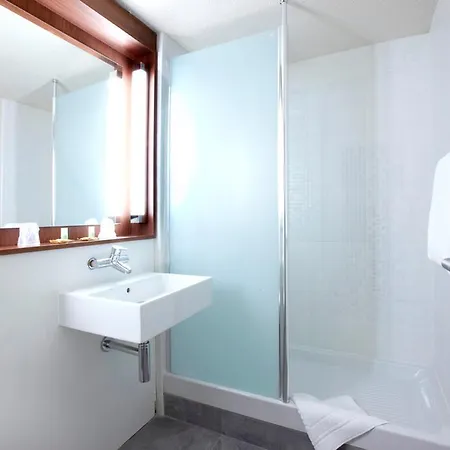 Отель Campanile Centrum 3*