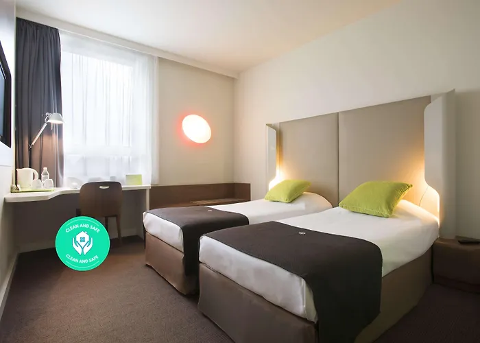 Campanile Centrum 호텔