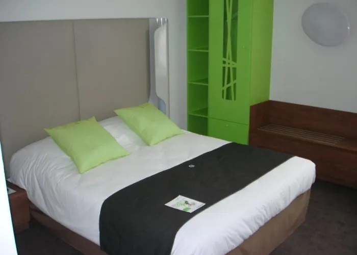 호텔 Campanile Centrum 3*